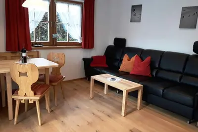 Image de Drei-Raum-Ferienwohnung Erdgeschoß 75qm, 2 separate Schlöafzimmer, Küche und Terrasse