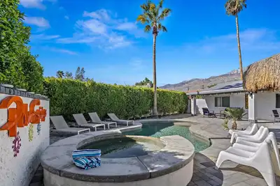 Image de Nicola Sun Palm Springs
