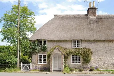 Image de 2 chambres à coucher à Lower Bockhampton