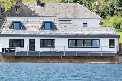 Image de 4 chambres hébergement à Tighnabruaich