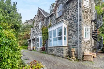 Image de 8 chambres hébergement à Harlech
