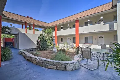 Image de Nouveau! Indian Rocks Beach Condo - 400 pas du golfe!