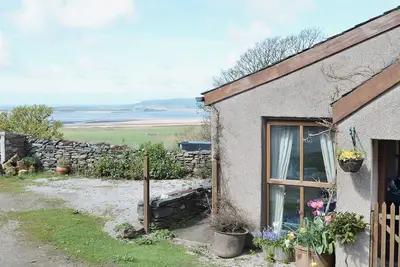 Image de 2 chambres à coucher à Askam-in-Furness, near Ulverston