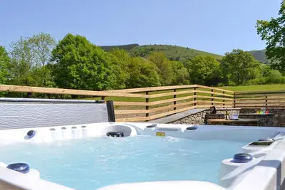 Image de 3 chambres à coucher à Cwm-Cewydd, near Machynlleth