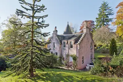 Image de 2 chambres Ă coucher Ă Dess, Aboyne