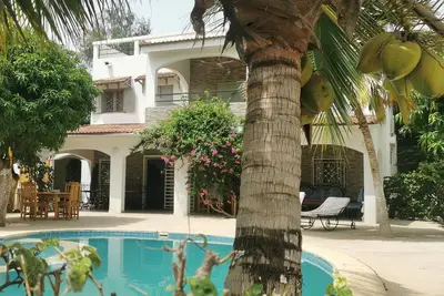 Image de Villa 5 Chambres Piscine Et Grand Jardin Clos