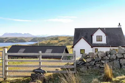 Image de 3 chambres à coucher à Achnacarnin, near Lochinver