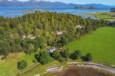 Image de 4 chambres à coucher à Port Appin