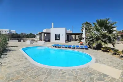 Image de Villa Naxos en bord de mer avec vue panoramique