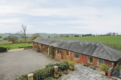 Image de The Stables at Weedon Hill Farm