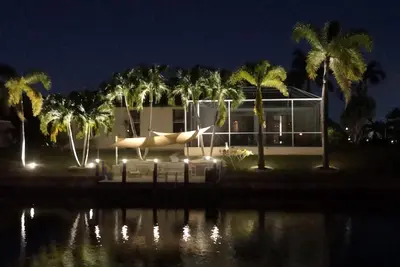 Villa 'The Artist', Golfe accès, piscine chauffée, avec exposition sud