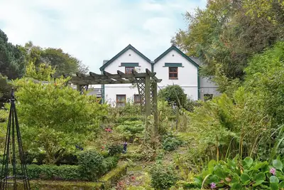 3 chambres à coucher à Llanbedrgoch, Anglesey