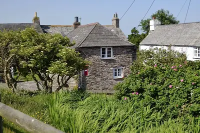 Image de 2 chambres à coucher à Trenale, Tintagel