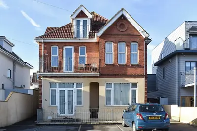 Image de 2 chambres à coucher à Southbourne, Bournemouth
