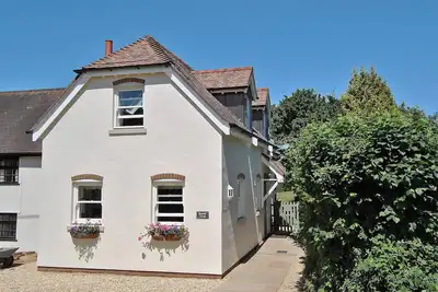 Image de 2 chambres logement dans Wimborne