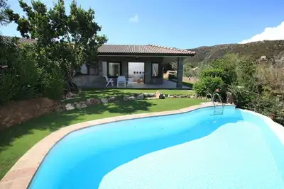 Image de Chia Belle Villa Avec Piscine Avec Vue Sur La Mer Et La Tour