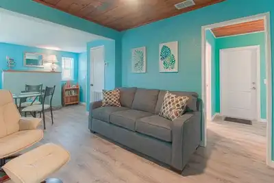 Image de Cottage Englewood! Adorable complètement rénové et rénové!