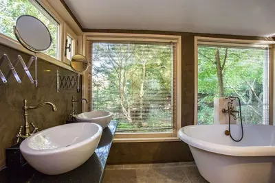 Image de Acacia room, between the Pirin and Rhodope mountains!