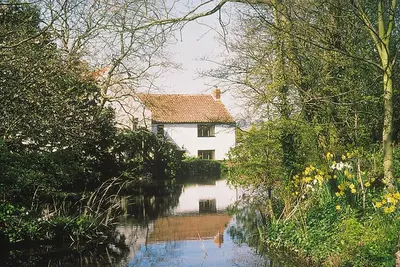 Image de Maxmills Cottage - E1852