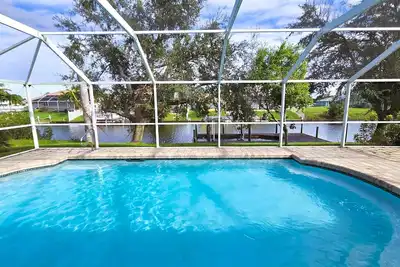 Single Family Home with heated Pool - Gulf Access and Boat Dock! ! !