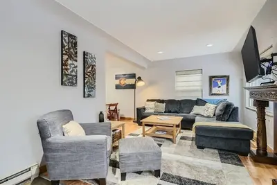 Image de The Dream-Like Garden Oasis in Sloan's Lake