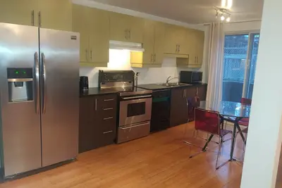 Image de Appartement style moderne à Montreal (Appartement de style moderne à Montréal)