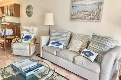 Image de 1er AOÛT - 15 DÉC. Maintenant 720 $ / Semaine + Frais Ou 2600 $. 00 / Mois + Redevances 4 2 Bd X 2 Unite Ba A Proximite De Nos Belles Plages.