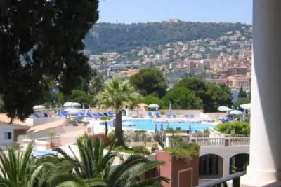 Image de A' la tiédeur  et aux parfums d' hiver d'Azur