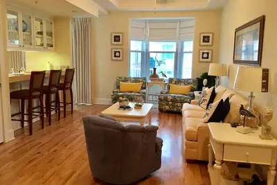 Image de Récemment rénové en 2017, condo 2br / 2 1 / 2ba dans exclusive Carillon Beach & Resort