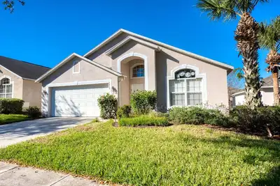 Image de Villa moderne abordable avec piscine privée à Emerald Island Resort - 5 min de Disney
