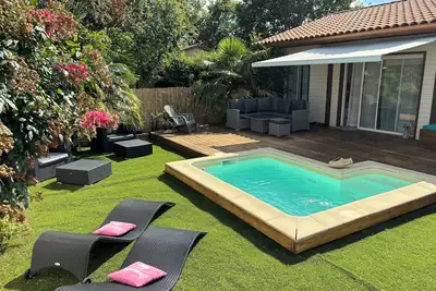 Image de Maison bois piscine chauffée spa internet velos au calme