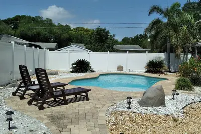 Image de St Pete Backyard Oasis