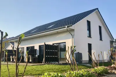 Image de Maison de vacances pour 12 personnes avec 180 m² habitables à Wiek (95730)