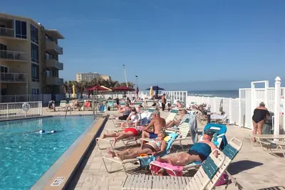 Image de Nouvelle Liste - SPÉCIAL Janvier Daytona / Ormond Beach À Grande Valeur - Sur La Plage