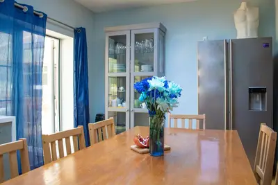 Image de London Huge Luxury Home12 personnes, 5 chambres, 1 réception, 2 jardins