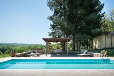 Image de Maison de vacances privée avec piscine privée, climatisation, Wifi, Tv, patio, vue panoramique