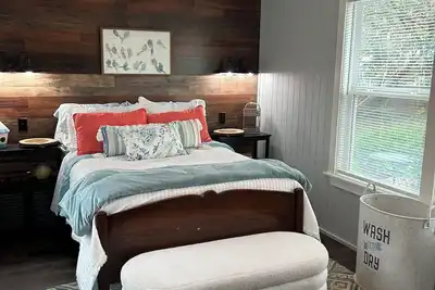 Image de Le nid d'oiseaux à Pecan Grove Estates