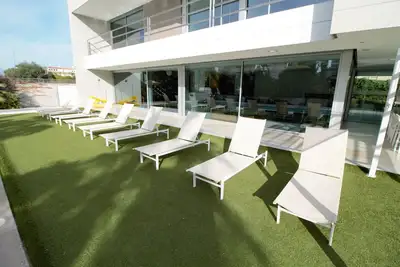 Image de Villa de luxe Beach & Golf Alicante de 500 m2 avec piscine privée, jardin.