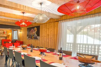 Image de Luxueux Chalet 15 pers - proche centre, sauna et spa privatif, grands espaces