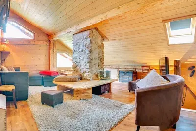 Image de Appartement 8 pers dans une ferme rénovée - chaleureux, proche du centre
