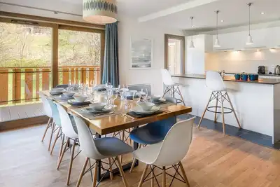 Image de Luxueux appartement 8 pers - moderne, proche du centre et des pistes