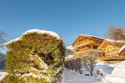 Image de Chalet de luxe 12 pers - proche pistes et centre, sauna, spa