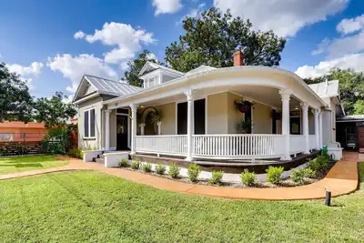 Image de Maison des années 1920 à moins de 3 km du Dt San Antonio! ! !