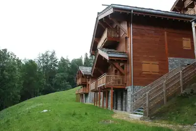 Image de Appt cosy 6/8 *****  dans Chalet - Superbe Vue et Piscine  - à 150 M Des Pistes