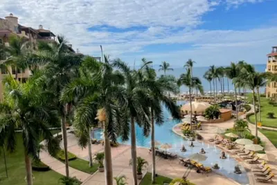 Image de Océan, couchers de soleil, palmiers et piscine - Brad & Joey - Beauté au 4ème étage - Villa La Estancia