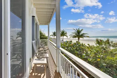 Image de Grand voile Beach Inn Unité de 2 chambres en front de mer