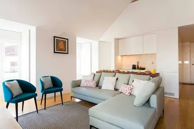 Downtown Duplex Deluxe Apartment | RentExperience