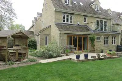 Image de 5 Burford Mews, Burford
