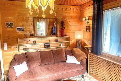 Image de Appt Cozy au Rdc Chalet - 2min Ă pied piste, 7 de la ville