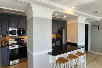 Image de 3 Br / 3 Ba maison de plage, 12 personnes, récemment rénové, vue sur le golfe